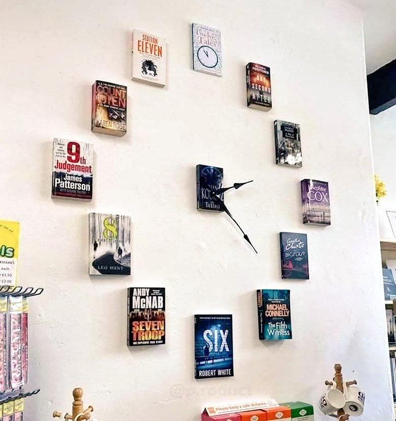 Klok 😍
#booklovers <a href="/VentjeJoris/">Bousy😻 ‘Houdini’ de Rood-Witte</a>