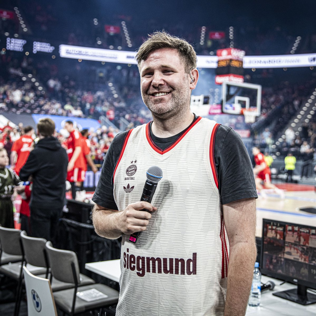 Martin Vogel tweet media