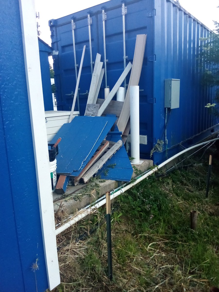 thehighchicks's tweet image. @DetroitLake #ContainerArt