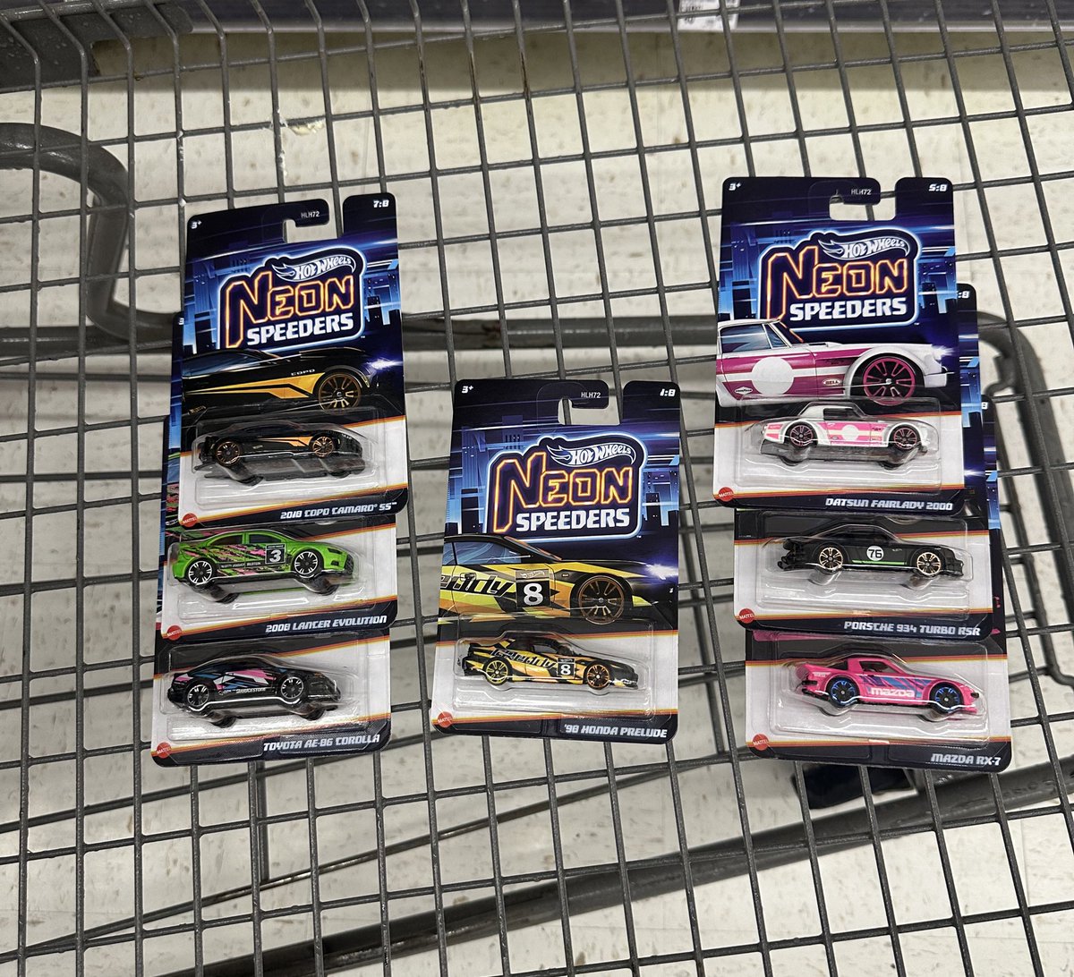 DiecastHype's tweet photo. Nice to see the entire wave, but I’m just not fan of the series and at $4 a piece it’s much easier to leave behind.
Collect what you LOVE and NOT the hype.
#HotWheels #NeonSpeeders https://t.co/7SsfwzDJmt