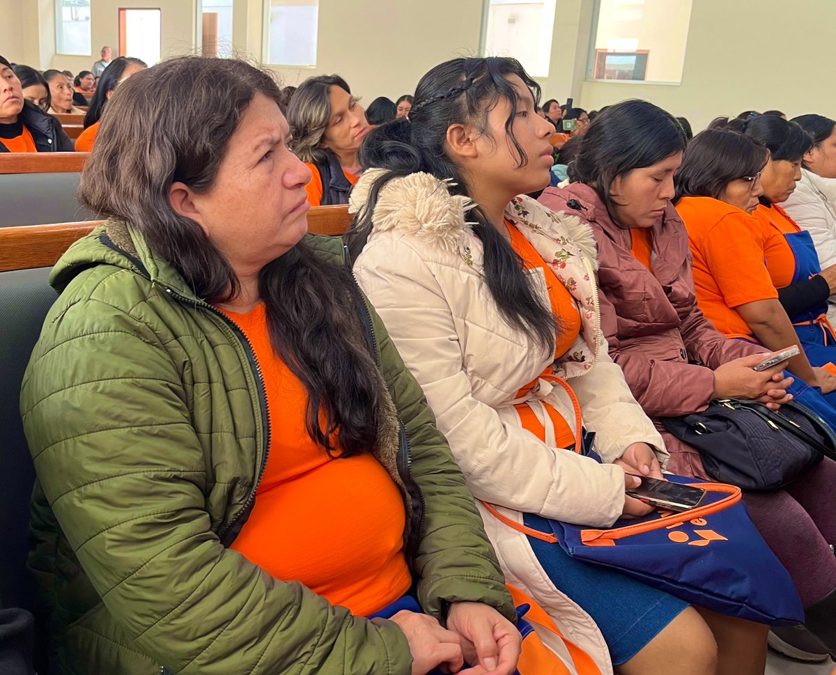 AdventistasAPCE's tweet photo. 🙏 Con el deseo de que cada niño crezca “Vivo en Jesús”, se realizó una enriquecedora capacitación para enseñar con amor, fe y creatividad. 📖💖
📍Esta clase modelo de Primarios se vivió, donde vivimos una experiencia de aprendizaje y crecimiento espiritual.
#VivosEnJesús #APCE https://t.co/KArPzOdY9R