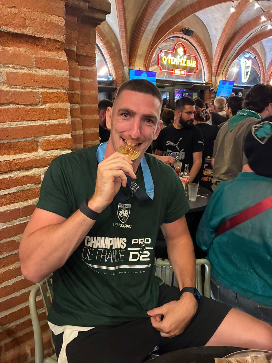 Shannon_RFC's tweet image. Massive congratulations to @Frank_BradRyan and his team @UsmSapiacRugby on their Pro D2 win yesterday!! Well done Frank - we’re really proud and so delighted for you!! ⚫️🔵 💪🏻