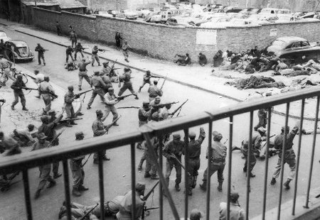 #UnDiaComoHoy en 1929, la policía asesinó en Bogotá al estudiante Gonzalo Bravo Pérez, desde entonces se recuerda el Día del estudiante caído, en 1954 en la conmemoración, Uriel Gutiérrez y 11 estudiantes más son acribillados por la dictadura.

No olvidar

prensarural.org/spip/spip.php?…