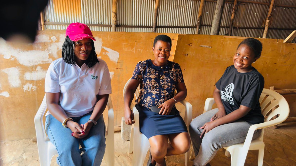 Peshdfoundation's tweet photo. Addressing mental health challenges that come with cervical cancer among women in Wakiso District . 

#mentalhealthawareness 
#womenmentalhealth
#buildingnations https://t.co/PeUQGm9Jhy