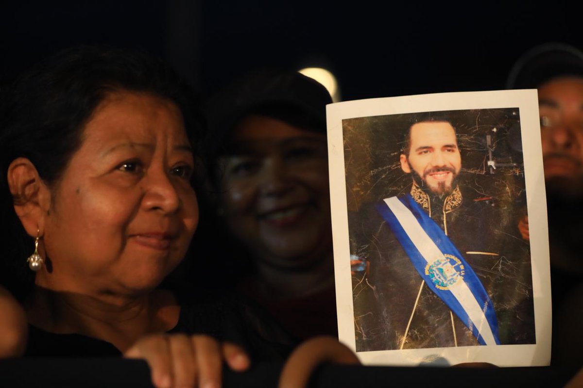 #LoMásLeído || Presidente <a href="/nayibbukele/">Nayib Bukele</a> presenta informe de primer año de su segundo mandato con alto respaldo ciudadano guana.link/vu71fR5