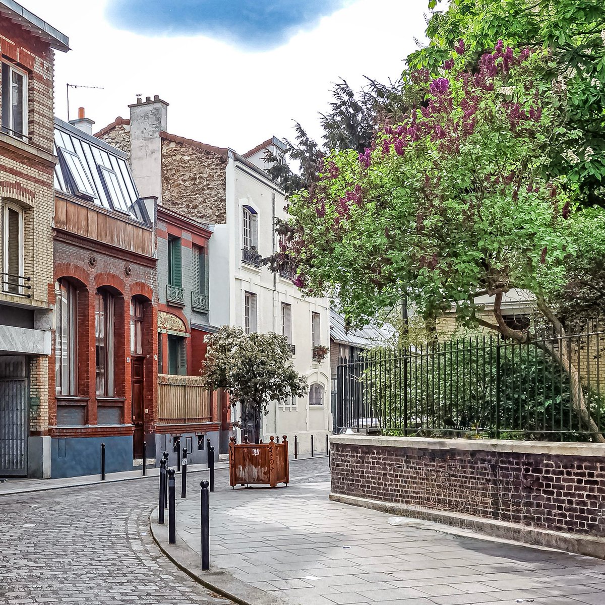 parisladouce's tweet photo. Villa d’Alésia au printemps - Paris 14

#parisladouce #paris #pariscartepostale #parisjetaime #pariscityguide #paris14 #thisisparis #visitparisregion #patrimoine #architecture #streetofparis  #villadalesia #petitmontrouge https://t.co/zTTNs7ViYz