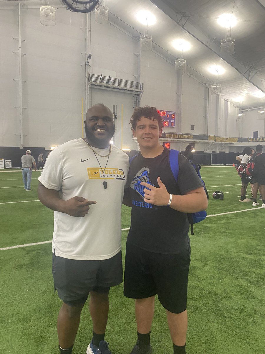 ivan_cardo996's tweet image. Had a phenomenal time at @ToledoFB and their big man camp. Thanks to all the coaches and players that helped run it. Hope to be back very soon @Jamahl_Johnson @MadFootball212 @CoachChad_T3 @morr_movement_ @DaleRodick @T3Performance1 @MikeMartin98 @GilliganMike @thelinemanlab