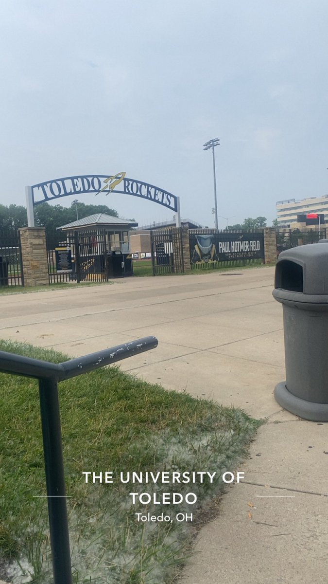 ivan_cardo996's tweet image. Had a phenomenal time at @ToledoFB and their big man camp. Thanks to all the coaches and players that helped run it. Hope to be back very soon @Jamahl_Johnson @MadFootball212 @CoachChad_T3 @morr_movement_ @DaleRodick @T3Performance1 @MikeMartin98 @GilliganMike @thelinemanlab