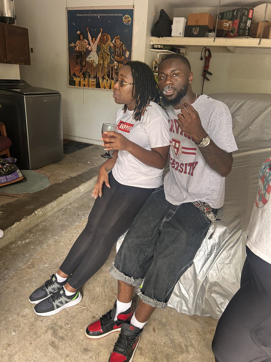 Nickk w. 2 k's 🖤 tweet media