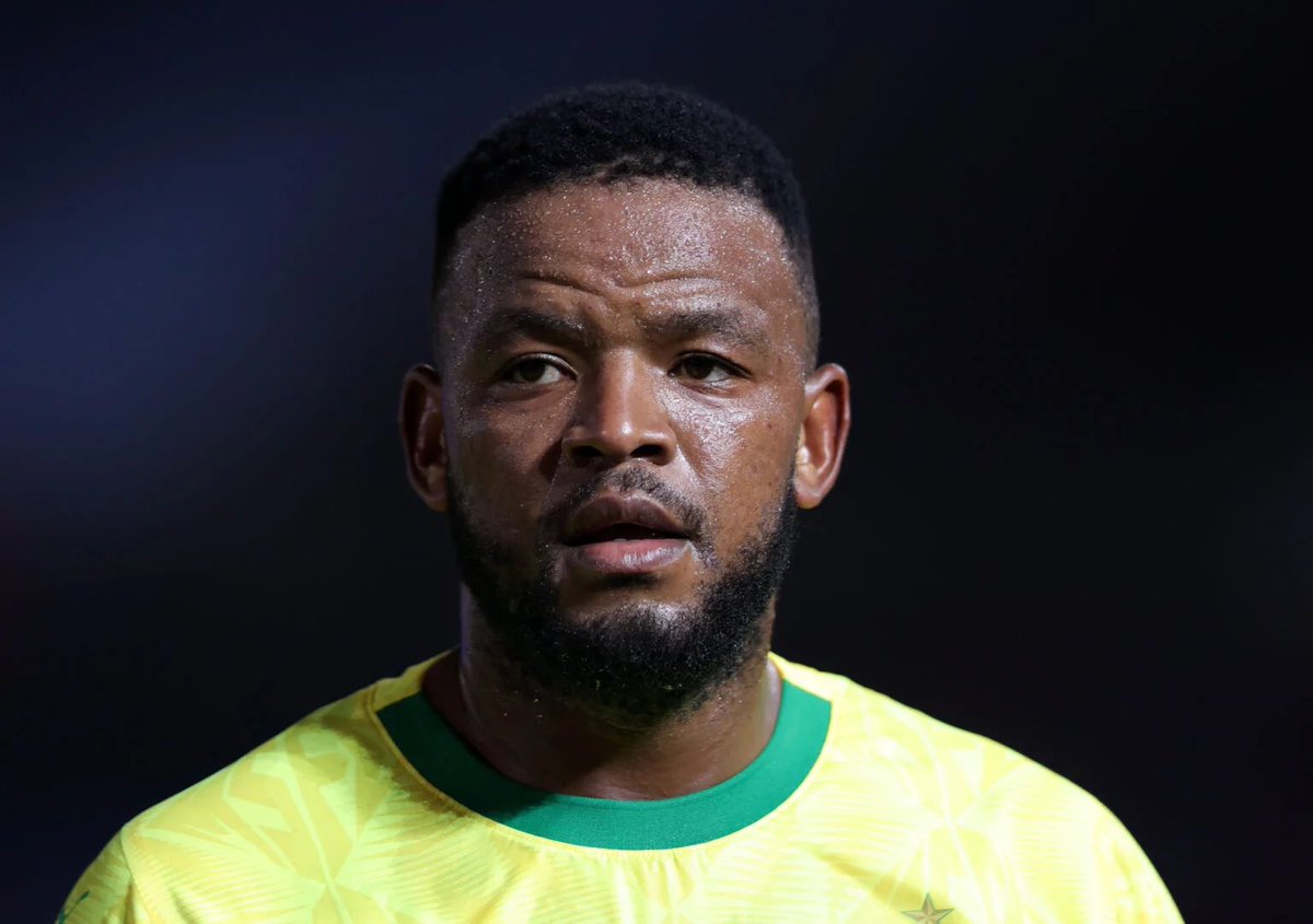 iDiski Times on X: "🎙️ Mike Makaab: “Sipho Mbule has been offered to  Kaizer Chiefs. It is up to the club to make the decision and we need to  respect that decision.”