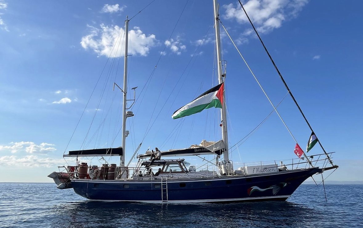 12 vicdanlı yürek, Gazze'nin kuşatılmış umutlarını özgürleştirmek için yoluna devam ediyor🇵🇸

#WeAreMadleen