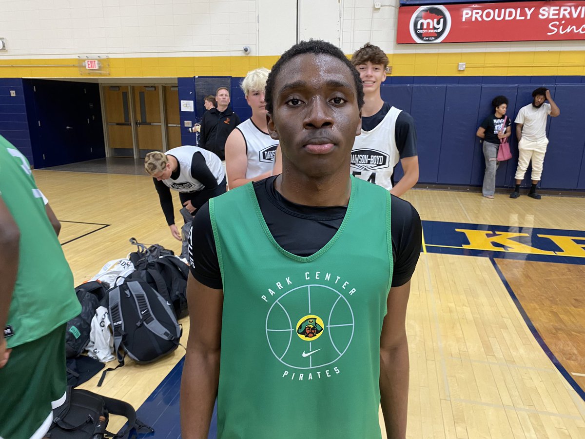 Park Center beat East Ridge 68-60 led by the 21 points, 5 boards and 5 assists from Kwatamah Silikpoh who made 10 of 12 field goals