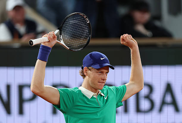 SINNER BREAKS BACK!!! 🇮🇹

5-5 IN THE 5TH!! 

WE ARE GOING ALLLLLL THE WAYYYYYYY!

#RolandGarros2025