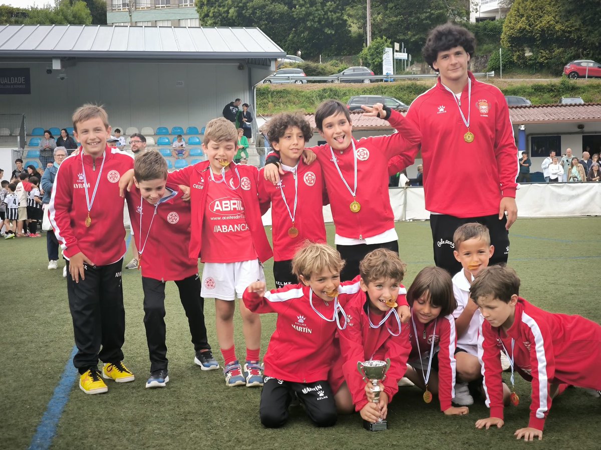 ESPECTACULAR TORNEO DE NUESTRO PREBENJAMÍN "B" EN PONTEDEUME, COLÁNDOSE COMO CUARTO CLASIFICADO!! EQUIPAZO!!