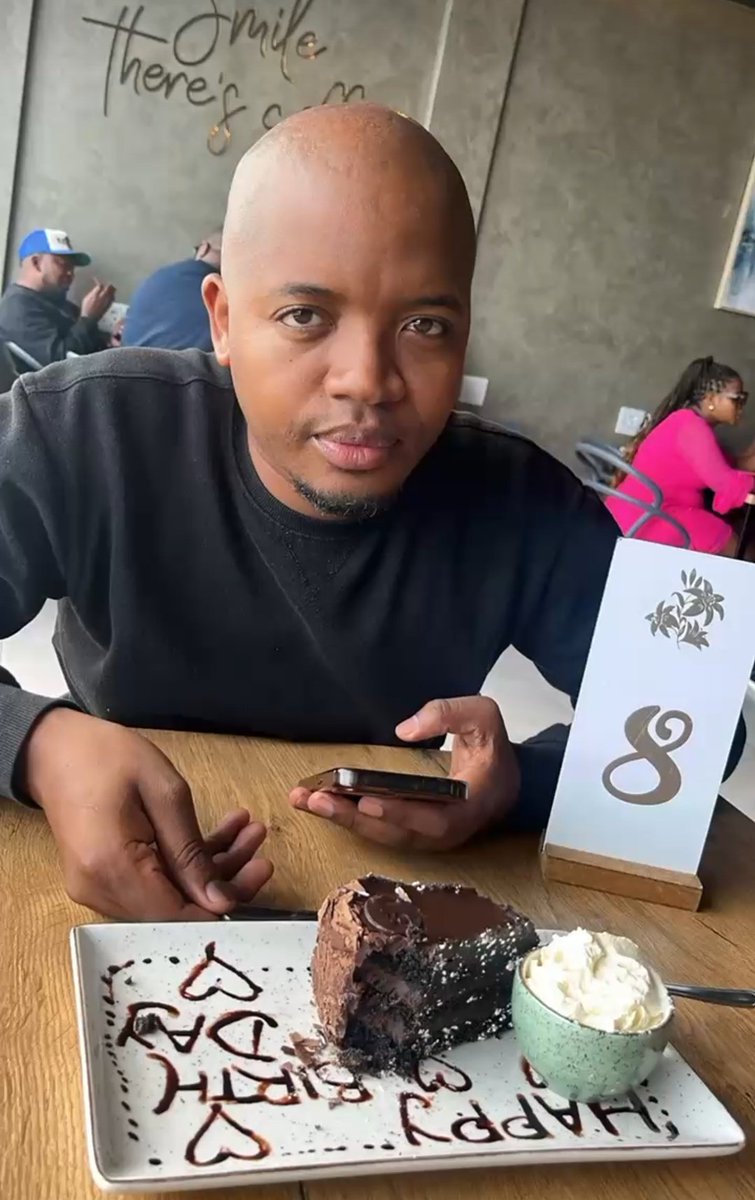 A happiest birthday to one of my brothers. Meny more blessings Noni Dikela Ntswayibane <a href="/SamourahMfiyane/">uDikela ka Noni 👑</a>