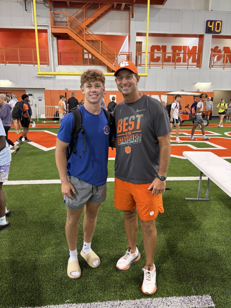 Had a great time at Clemson got a opportunity to talk to Coach Swinney it was a great experience❗️❗️Excited to countinue working on my craft❗️❗️
