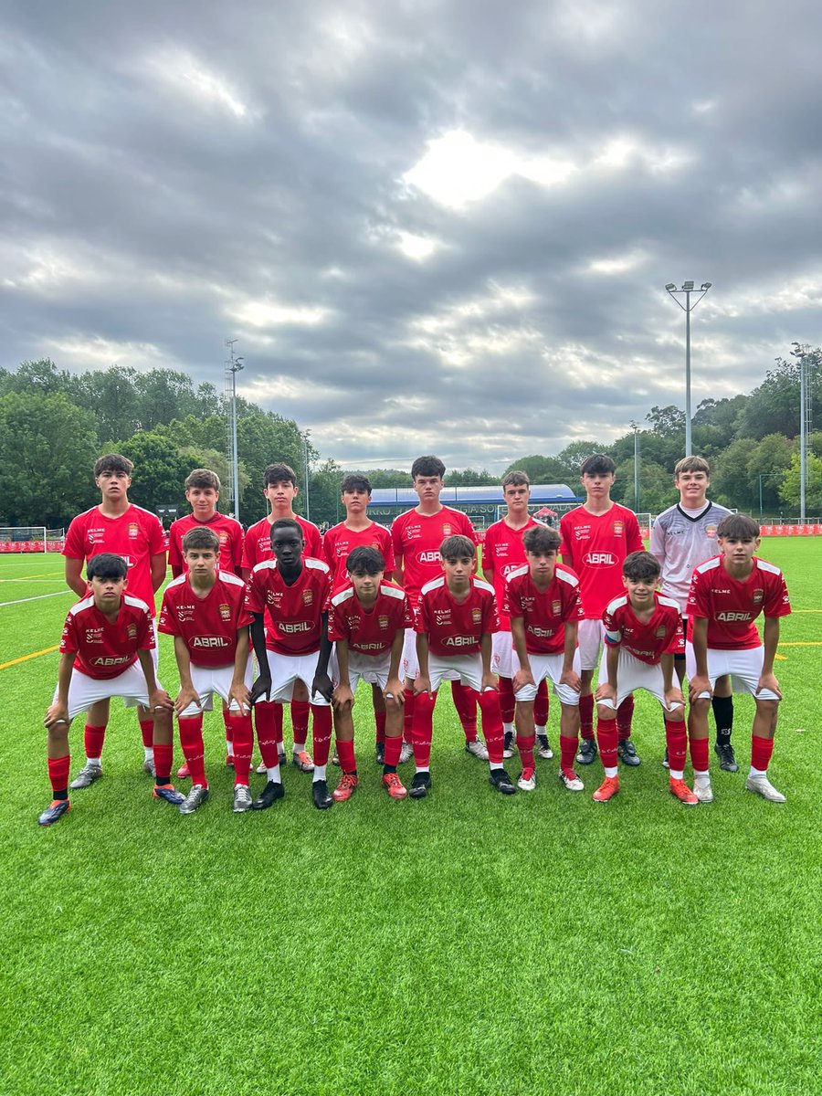 🔴⚪️ Inolvidable experiencia para nuestro Cadete B en Bilbao 🙌 Inauguración en San Mamés, partidos en Lezama y una gran actuación que nos llevó hasta las eliminatorias por el título, cayendo por la mínima 💪⚽️ ¡Un fin de semana espectacular que quedará en el recuerdo!