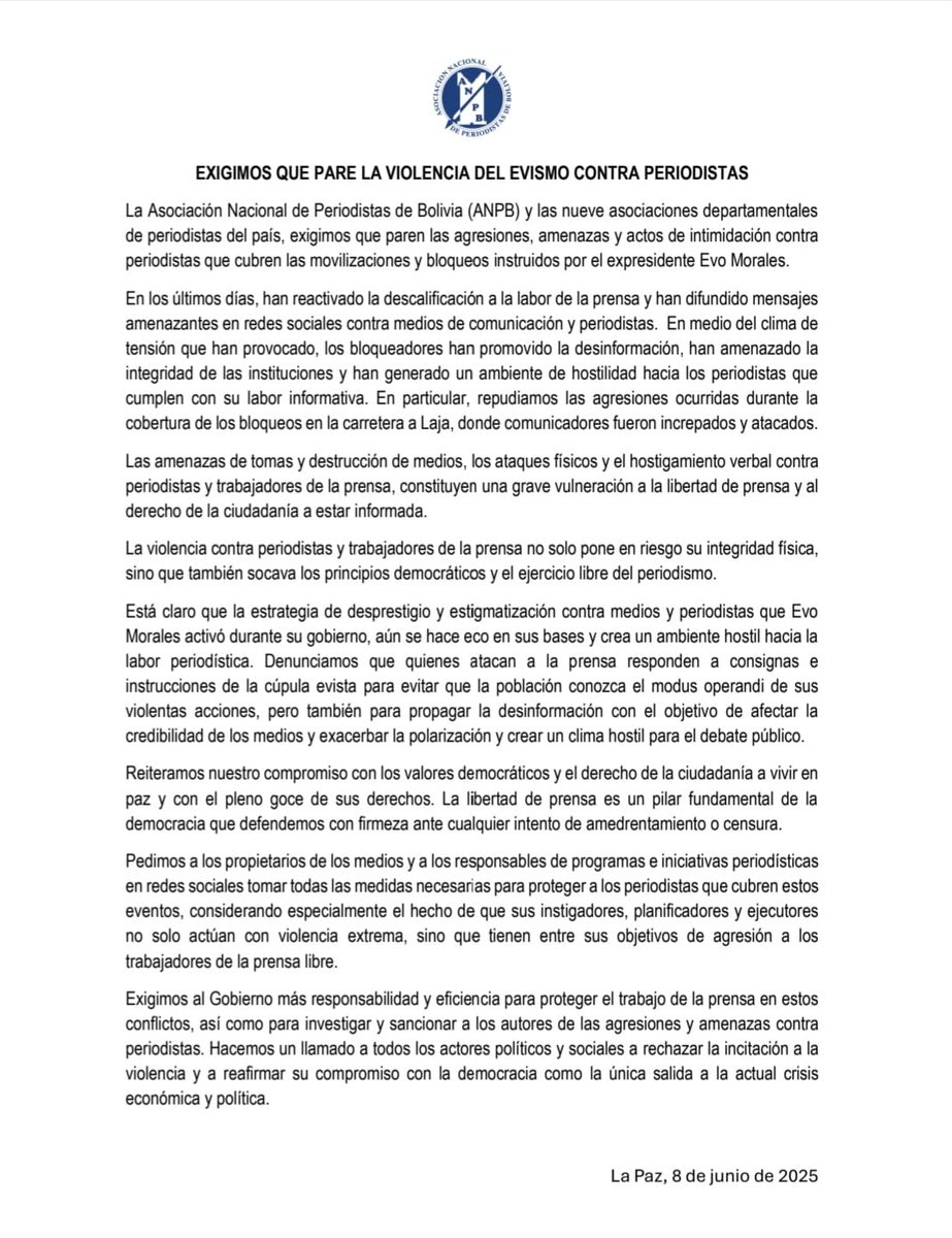 📢 La ANPB y asociaciones de periodistas del país exigimos que pare la violencia del evismo contra la prensa. No podemos tolerar más agresiones, amenazas ni hostigamiento a quienes cumplen su labor informativa. ¡Basta ya! #LibertadDePrensa #NoALaViolencia