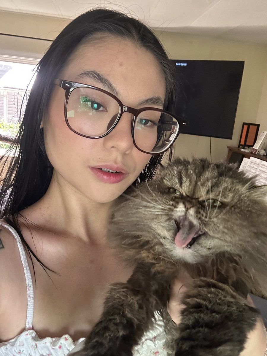 A girl and her mother