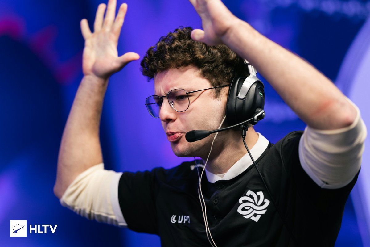 Saadzin vs s1mple

Confronto de AWP: 5x4
First kill: 1x0
Todos confrontos: 6x5