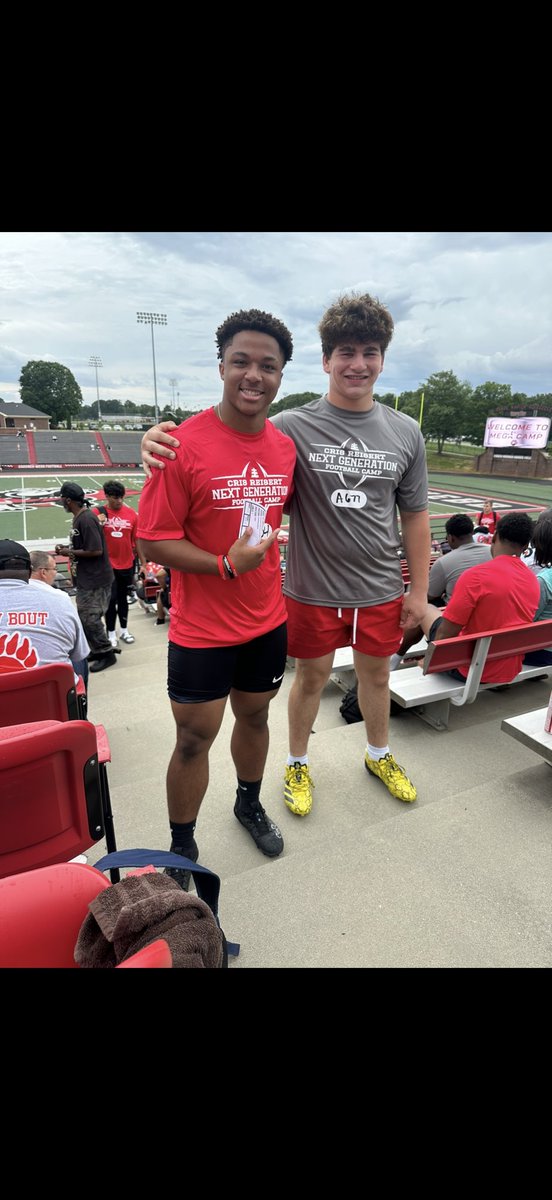 Another day of work at Gardner Webb today, definitely had some good competition for sure. <a href="/GWUFootball/">Gardner-Webb Football</a> <a href="/GWUCoachPinnix/">Darius Pinnix Jr</a> <a href="/NafoFalconsFB/">NAFO_Football</a> <a href="/Jake_Bentley_/">Jake Bentley</a> <a href="/Coach_Hassett/">Dillon Hassett</a> <a href="/MasonColunga/">Mason Colunga</a> Lorenzo smith