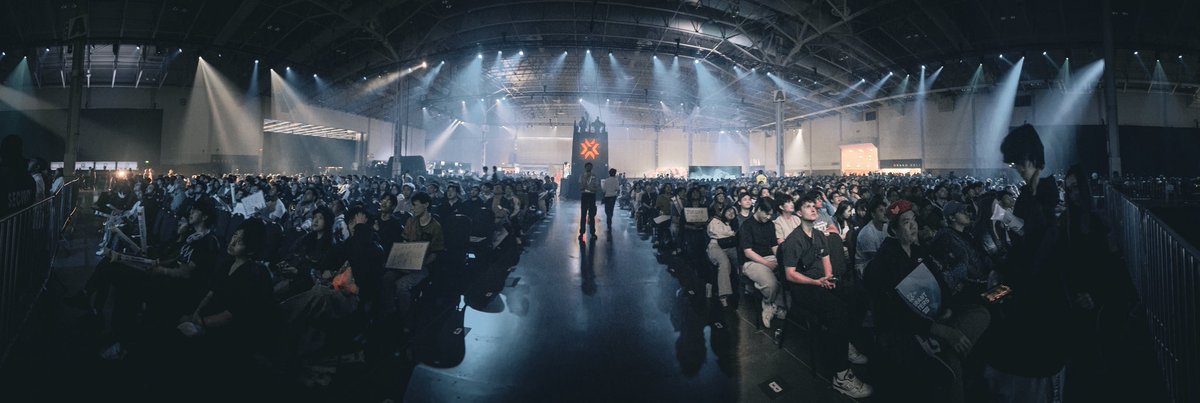 Tell me this crowd doesn’t look amazing

 #VALORANTMasters