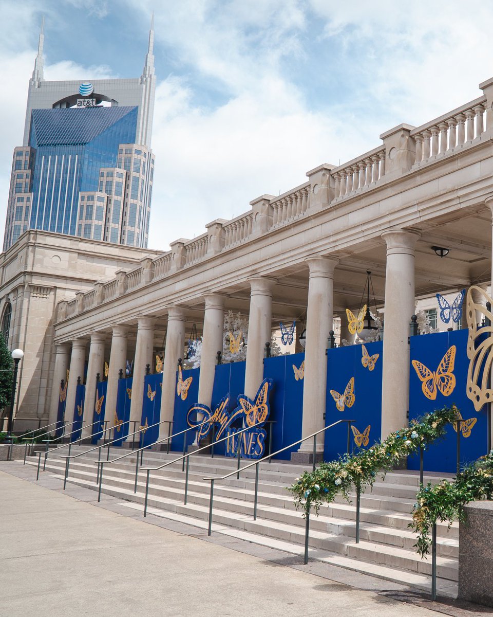 Dolly Wines tweet media