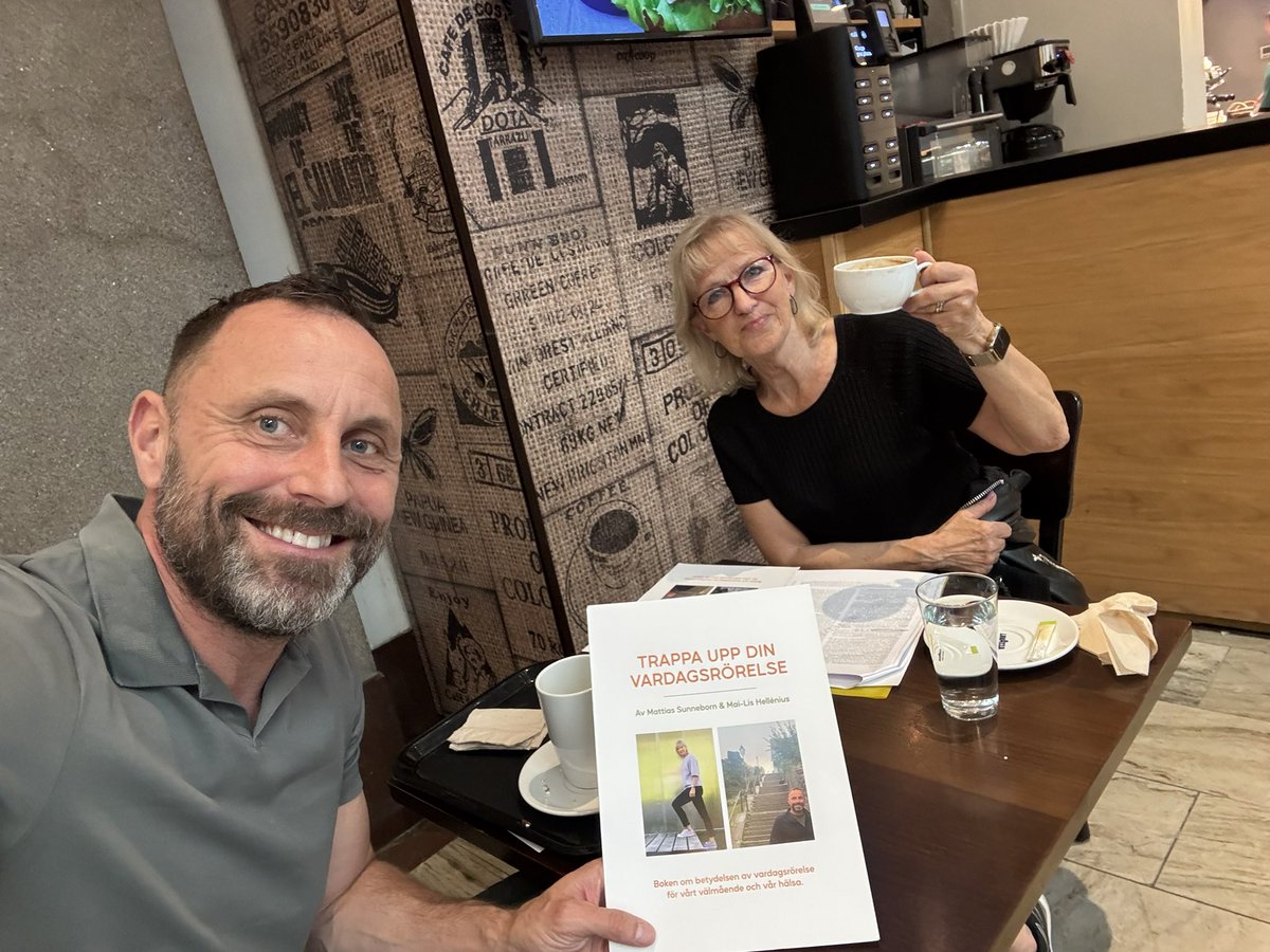 Nu är det 100 % klart – professor Mai-Lis Hellénius och jag ska skriva en bok tillsammans 🥳 Boken ges ut av Holm &amp; Holm Books, blir inbunden, på 148 sidor, och handlar om det vi lever för: vardagsmotion, hälsa och hållbara vanor på vetenskaplig grund. Vill ni förbeställa ☎️