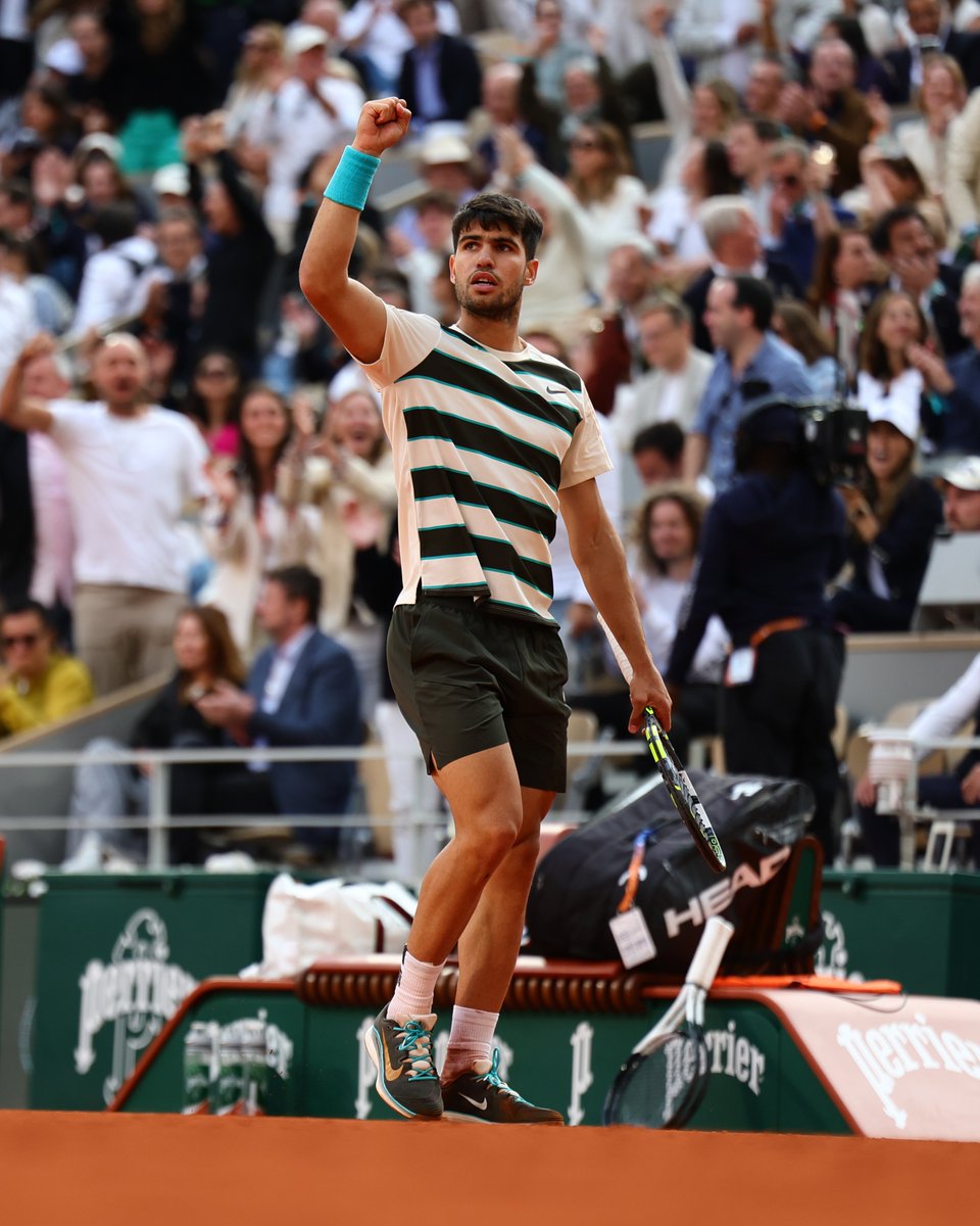 VSportsTM's tweet photo. CARLOS ALCARAZ 🇪🇸, SEÑOR TENIS. https://t.co/khSxCkAjwg