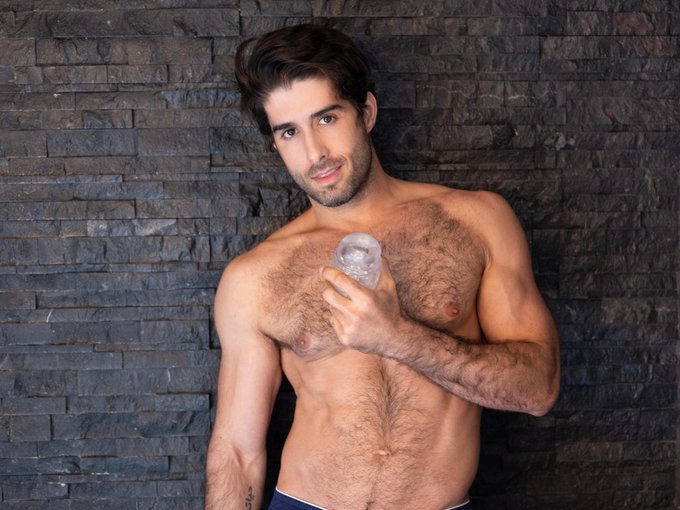 It'll be our little secret  US/Europe/Canada/Australia:    https://t.co/pfmGrwDYTK  Brazil:    https://t