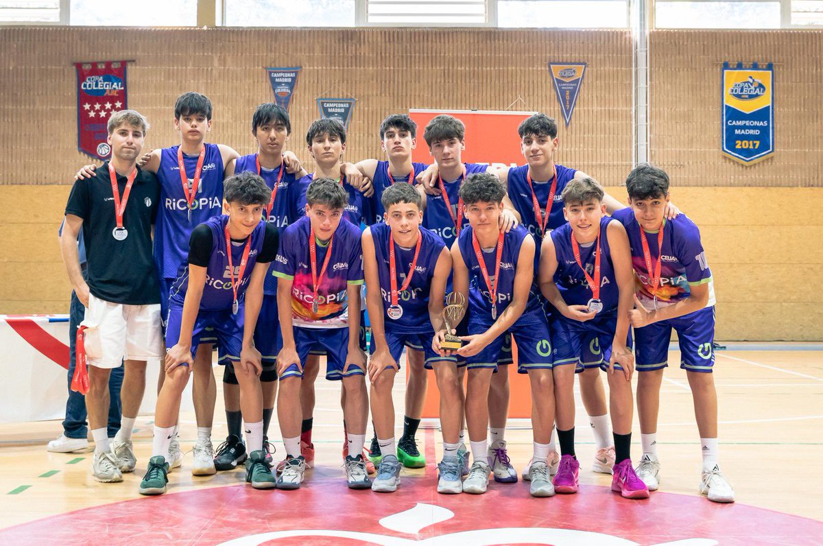 FBMadrid's tweet photo. #DíaPreferenteFBM Así ha quedado la categoría cadete masculino de primer año: 

🥇@CBGetafe
🥈Ricopia Funbal @CBJuanDeAustria
🥉Mogy @CDIRozasBasket
4️⃣ @CBCMostoles https://t.co/2wiNB8lwFt