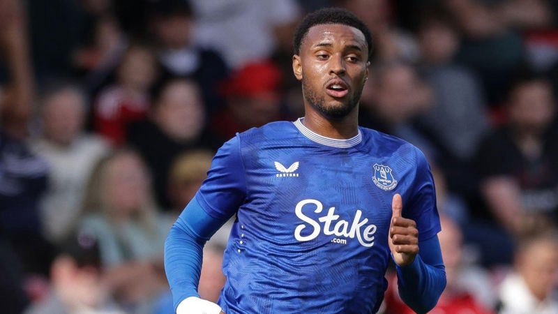 Stoke City, Swansea et Sheffield United sont intéressés par Youssef Chermiti, mais Everton ne souhaite le laisser partir qu’en prêt. 

📰 <a href="/HarryLivEcho/">Harry</a> 

#twitterblades #SUFC #eflchampionship #Blades #utb