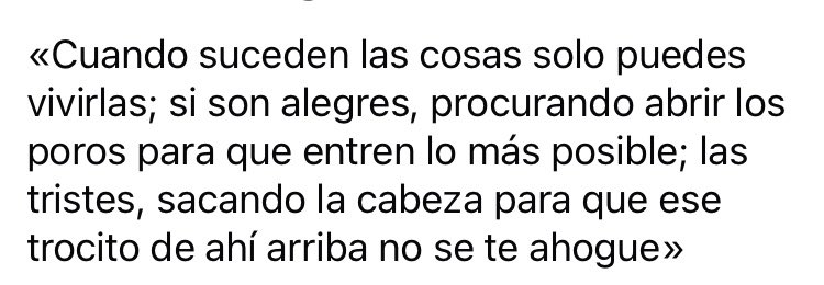 Qué hermosas palabras de Carmen Martín Gaite. Su metáfora visualiza cómo enfrentar las diferentes emociones que nos atraviesan. La esencia de vivir y experimentar tanto la alegría como la tristeza.