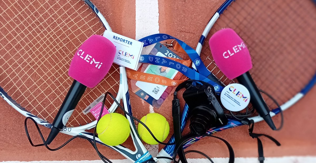 Première collaboration #FFT #CLEMI très prometteuse.
86 élèves reporters  impliqués, appliqués, accompagnés par des enseignants #ÉducMédiasInfo aussi motivés.
De l'#ÉMI dans la raquette, du talent au micro/vidéo et des productions médiatiques à venir. JEU, SET et... à bientôt