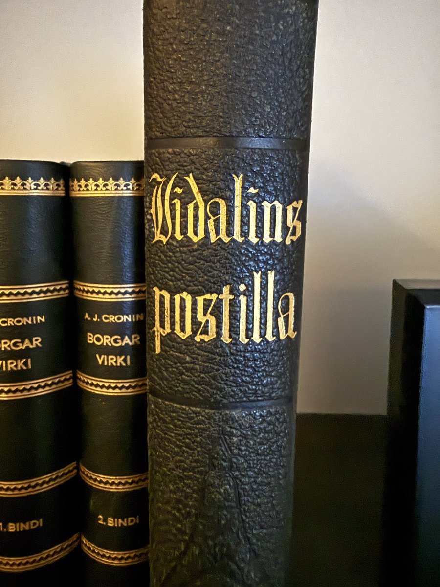 Aðeins búinn að glugga í þessa í tilefni dagsins