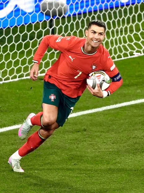 🇵🇹 Vitória com garra e coração!
Portugal acaba de conquistar mais uma vitória memorável na UEFA, mostrando ao mundo o que significa jogar com talento, união e paixão pelas cores da nossa bandeira!

Parabéns a toda a equipa!