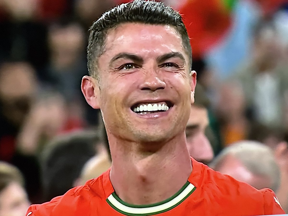 “VIEJOS SON LOS TRAPOS”

Porque Cristiano Ronaldo se acaba de consagrar campeón de la UEFA Nations League con gol en la final a sus 40 años, es el tercer título que logra con la selección de Portugal.