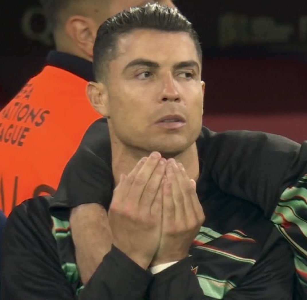 mentallysickk's tweet photo. Ronaldo’s dua came true, this is why Ronaldo is the GOAT, shahada soon inshallah. https://t.co/UlhbbDsFkw