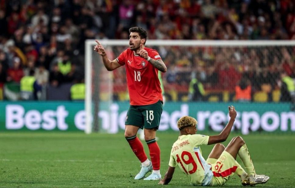 a3zhrani's tweet photo. نجوم الدوري السعودي يحققون البطولة لمنتخب بلادهم😍❤️

#دوري_الأمم_الأوروبية  #البرتغال_اسبانيا https://t.co/qrrOdVCRL6