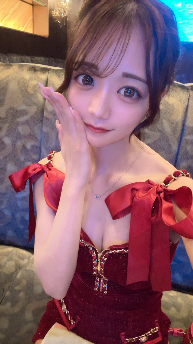 mi__24's tweet photo. 6/27.28 チャイナイベントあるんだ㌔
来てくれる救世主いたりしないのｶﾅ😭💦

(ちなみに6/13.14も指名たくさん欲しい日🥺)

 #歌舞伎町  #キャバ嬢 https://t.co/1Qo6aHFz8E