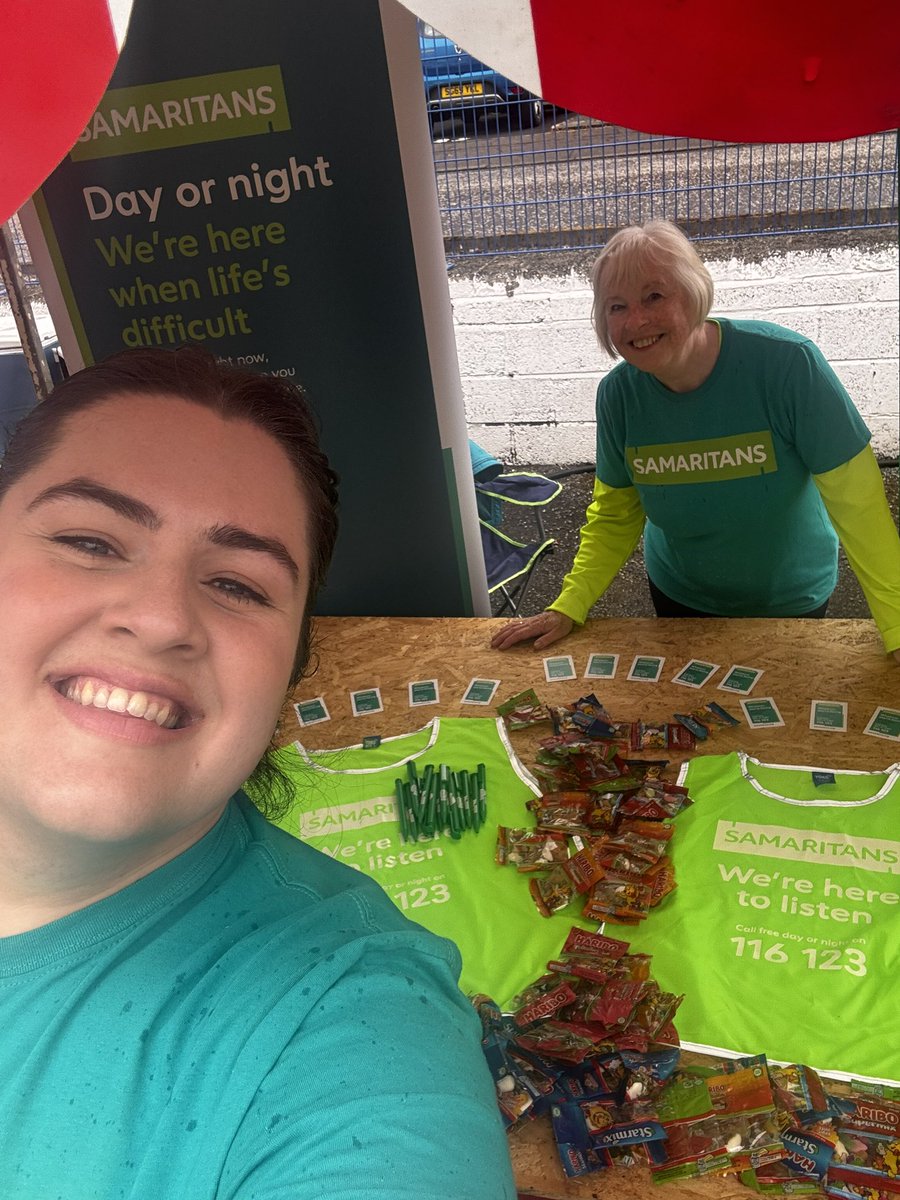 It’s the end of #VolunteersWeek for 2025 - so we’re finishing up with a post featuring a few volunteers from our Ayrshire branch who attended the first ever Killie Beer Fest yesterday! 

It was a thumbs up from Jane 💚👍😀