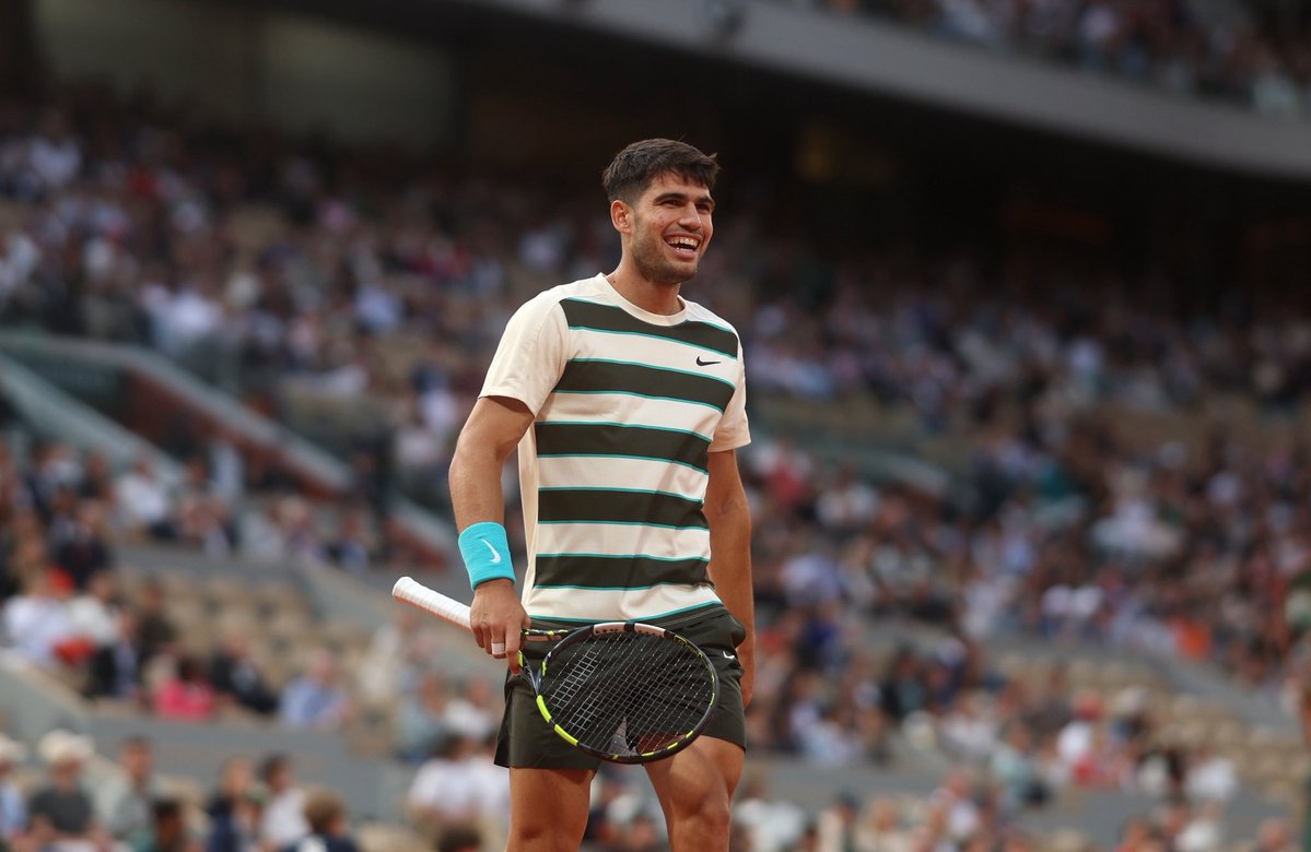 Ejército de Tierra 🇪🇸 (@ejercitotierra) on Twitter photo ¡Enhorabuena! Carlos Alcaraz <a href="/carlosalcaraz/">Carlos Alcaraz</a> por su histórica victoria en <a href="/rolandgarros/">Roland-Garros</a>
💪Una final memorable, ¡La mejor de la historia! Valores: tenacidad, preparación constante y entrega al más alto nivel. #SomostuEjército 🇪🇸 #EjércitoconelDeporte ¡Enhorabuena! Carlos Alcaraz <a href="/carlosalcaraz/">Carlos Alcaraz</a> por su histórica victoria en <a href="/rolandgarros/">Roland-Garros</a>
💪Una final memorable, ¡La mejor de la historia! Valores: tenacidad, preparación constante y entrega al más alto nivel. #SomostuEjército 🇪🇸 #EjércitoconelDeporte