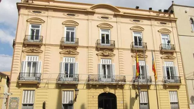 Ángel Zurita Laguna (@aingerulaguna) on Twitter photo La Diputación de Valencia estudia poner coto a las prórrogas por sistema para funcionarios de más de 65 años. levante-emv.com/comunitat-vale… a través de <a href="/levante_emv/">Levante-EMV</a> La Diputación de Valencia estudia poner coto a las prórrogas por sistema para funcionarios de más de 65 años. levante-emv.com/comunitat-vale… a través de <a href="/levante_emv/">Levante-EMV</a>