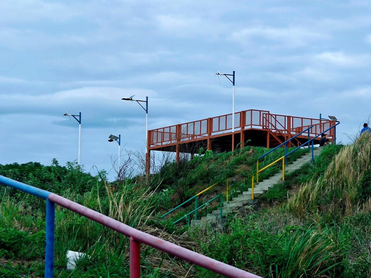 InturManagua's tweet photo. Mirador Apoyeque, remodelación para la comodidad de sus visitantes. Respira y relajate🧘♀️
#NicaraguaFascinanteIrresistible
#Managua #Mateare https://t.co/qSVdu5LyY6