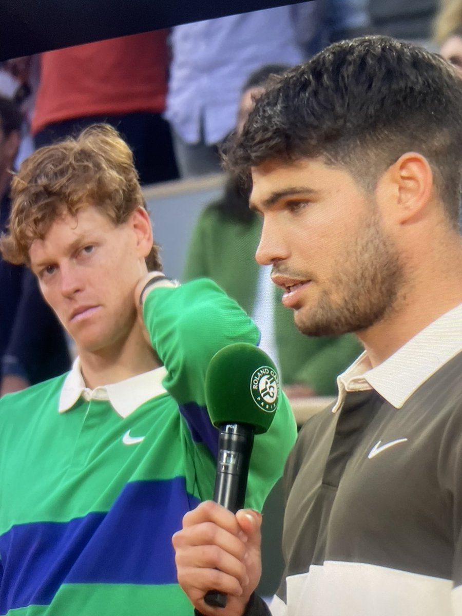 WOW, if this isn't the best tennis final ever... pretty close! 🙌 Congrats, THANKS Sinner -Alcaraz, two top fair Champions ! Chapeau Carlos,  such shame Yannick ( you Great!!)  both of you have made History tonite!  <a href="/Paris/">Paris</a> <a href="/rolandgarros/">Roland-Garros</a> <a href="/federtennis/">FITP</a>  <a href="/WeAreTennisFR/">We Are Tennis France</a> <a href="/The_ICSS/">The ICSS</a> #F1