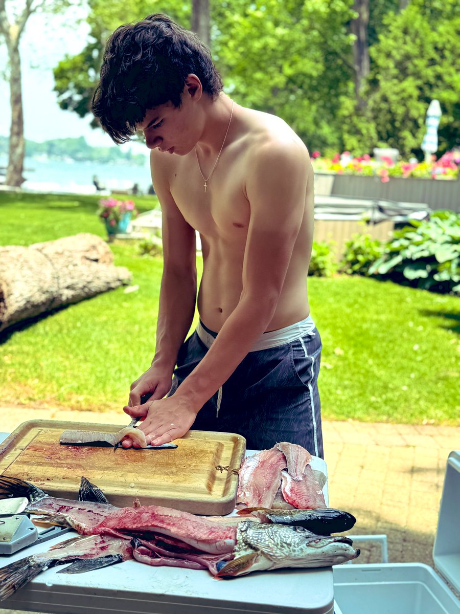 MLeeQB11's tweet image. Carved up some waves & fish today and off to @UMichFootball 〽️ tomorrow…
@Coach_SMoore @ChipLindsey11 @Coach_Sinagoga @TomLoy247 @AllenTrieu @LemmingReport @GregSmithRivals @ChadSimmons_ @EDGYTIM @QBHitList @On3Recruits @PrepRedzoneIL @BradMaendler @DeepDishFB @IamClint_C…