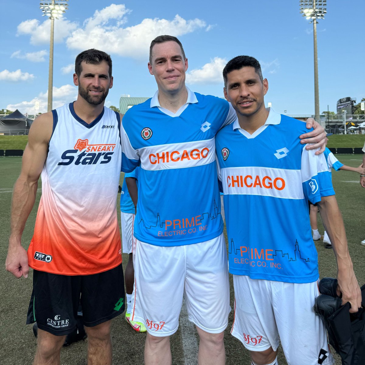 ussoccer_ENT's tweet image. #USbeachMNT repping at this year's @TST7v7 tournament!
馃憢 Chris Toth, Nick Perera, Nico Perea