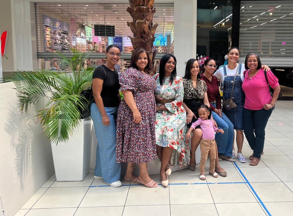 Roxmartinezl's tweet photo. Con alegría compartiendo con mis apreciadas amigas de la Sociedad Internacional de Esposas de Ministros Adventistas (SIEMA).
#amigas #SIEMA
@AdventistasACD
#FelizSemana🤗 https://t.co/iJXOSyLVhE