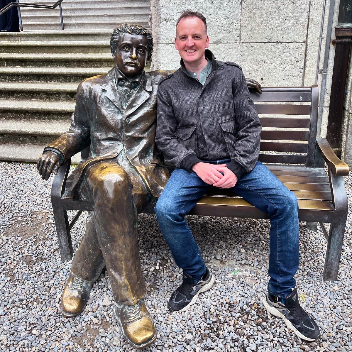 Nothing to see here… just two professors sitting on a bench 😛 

[@ Einstein Museum, Bern 🇨🇭]
