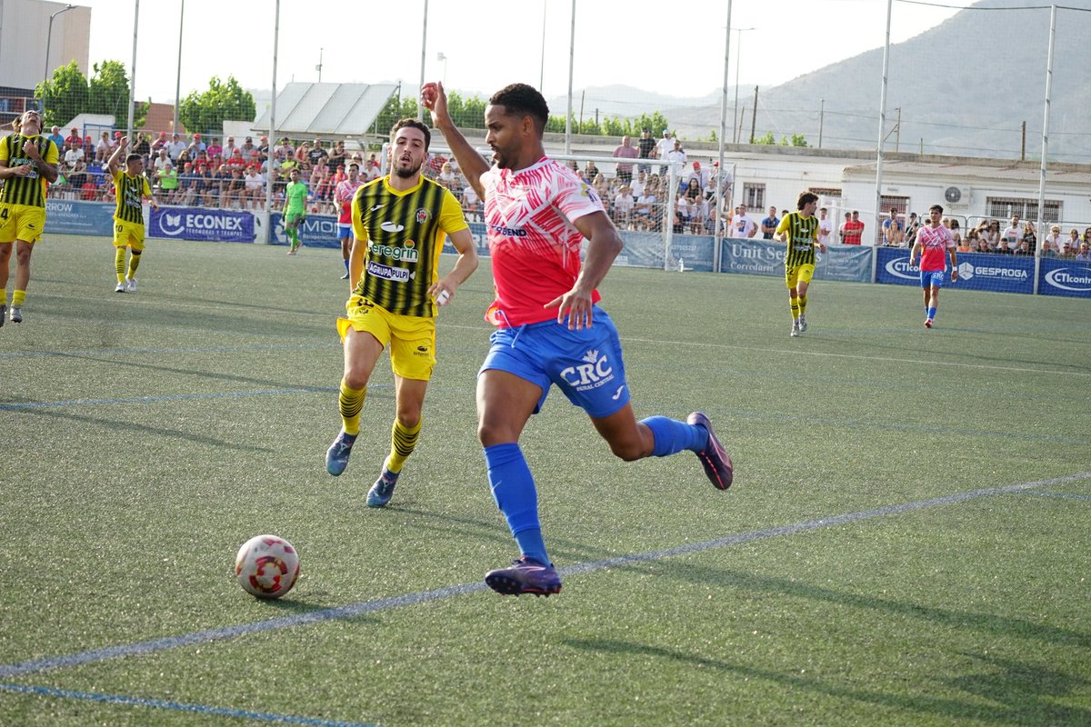 La Gran Jugada (@lagranjugadacsr) on Twitter photo ⏱️ ¡Final! ⚽️
🟡⚫️ Santomera 0
🆚
🔴⚫️ <a href="/pulpileatletico/">Club Atco Pulpileño</a> 1
⚽ Álvaro Cano (56')
El Pulpileño vence a domicilio en Murcia y estará en la final del playoff de ascenso a Segunda RFEF
#TerceraRFEF
📻 <a href="/CanalSurRadio/">Canal Sur Radio</a>
🌐 csur.red/FB2L50UNkrK
📱 App ⏱️ ¡Final! ⚽️
🟡⚫️ Santomera 0
🆚
🔴⚫️ <a href="/pulpileatletico/">Club Atco Pulpileño</a> 1
⚽ Álvaro Cano (56')
El Pulpileño vence a domicilio en Murcia y estará en la final del playoff de ascenso a Segunda RFEF
#TerceraRFEF
📻 <a href="/CanalSurRadio/">Canal Sur Radio</a>
🌐 csur.red/FB2L50UNkrK
📱 App
